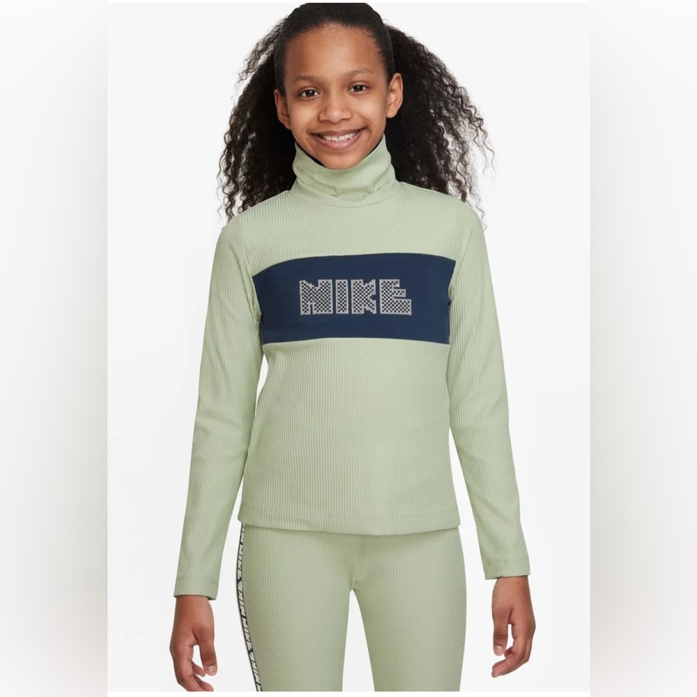 NIKE Dri-Fit Girls Turtleneck Shirt